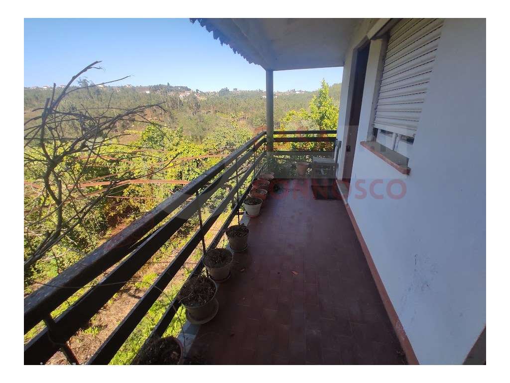 Moradia M4 pronta a habitar com terreno.-31