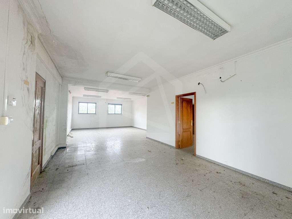 Pavilhão Industrial em Viseu - Grande imagem: 5/21