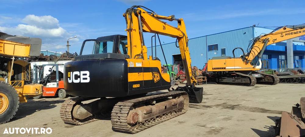 JCB JS130 - 4