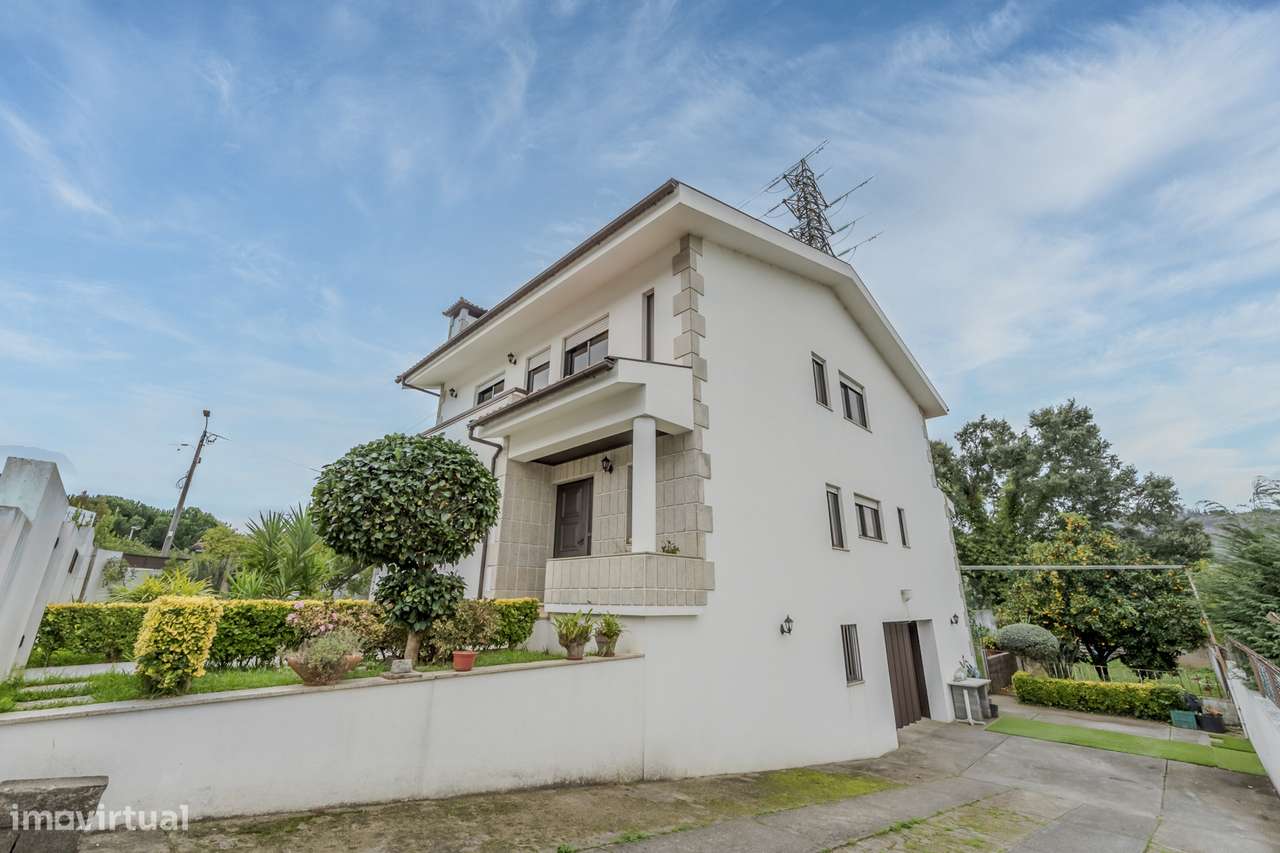 Moradia T4 para venda em Ferreiros e Gondizalves, Braga - Grande imagem: 4/43