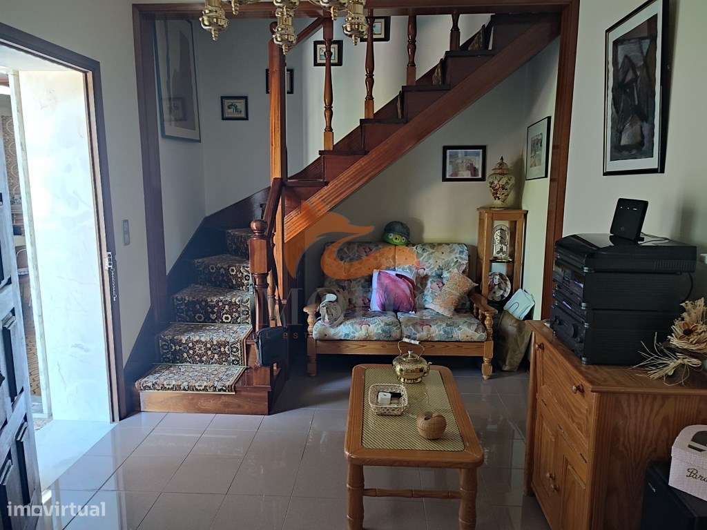 Moradia com jardim e garagem em Santa Ovaia, Oliveira do Hospital-6