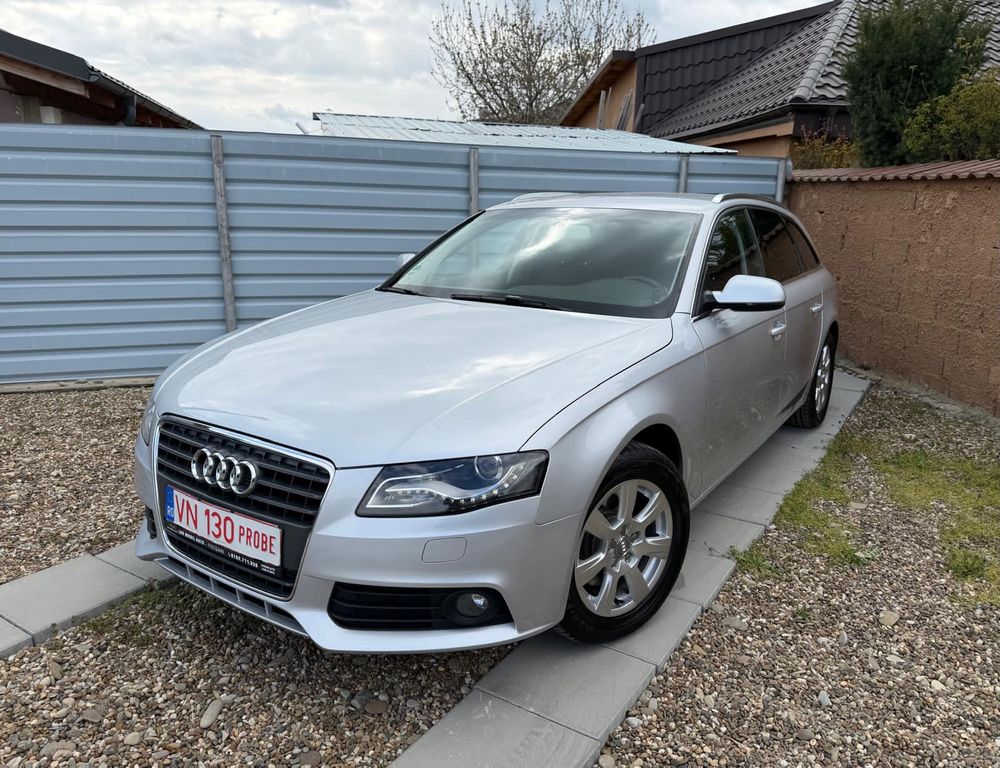 Audi A4 B8 [2007 - 2015] 2.0 TDI DPF Ambition 2011