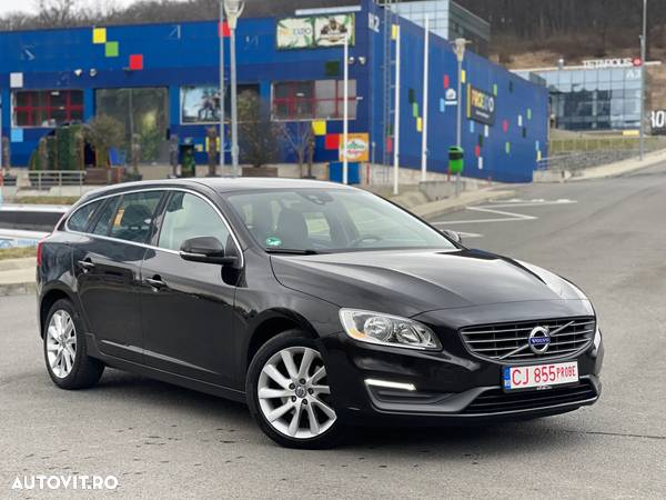 Volvo V60 D4 Momentum - 2