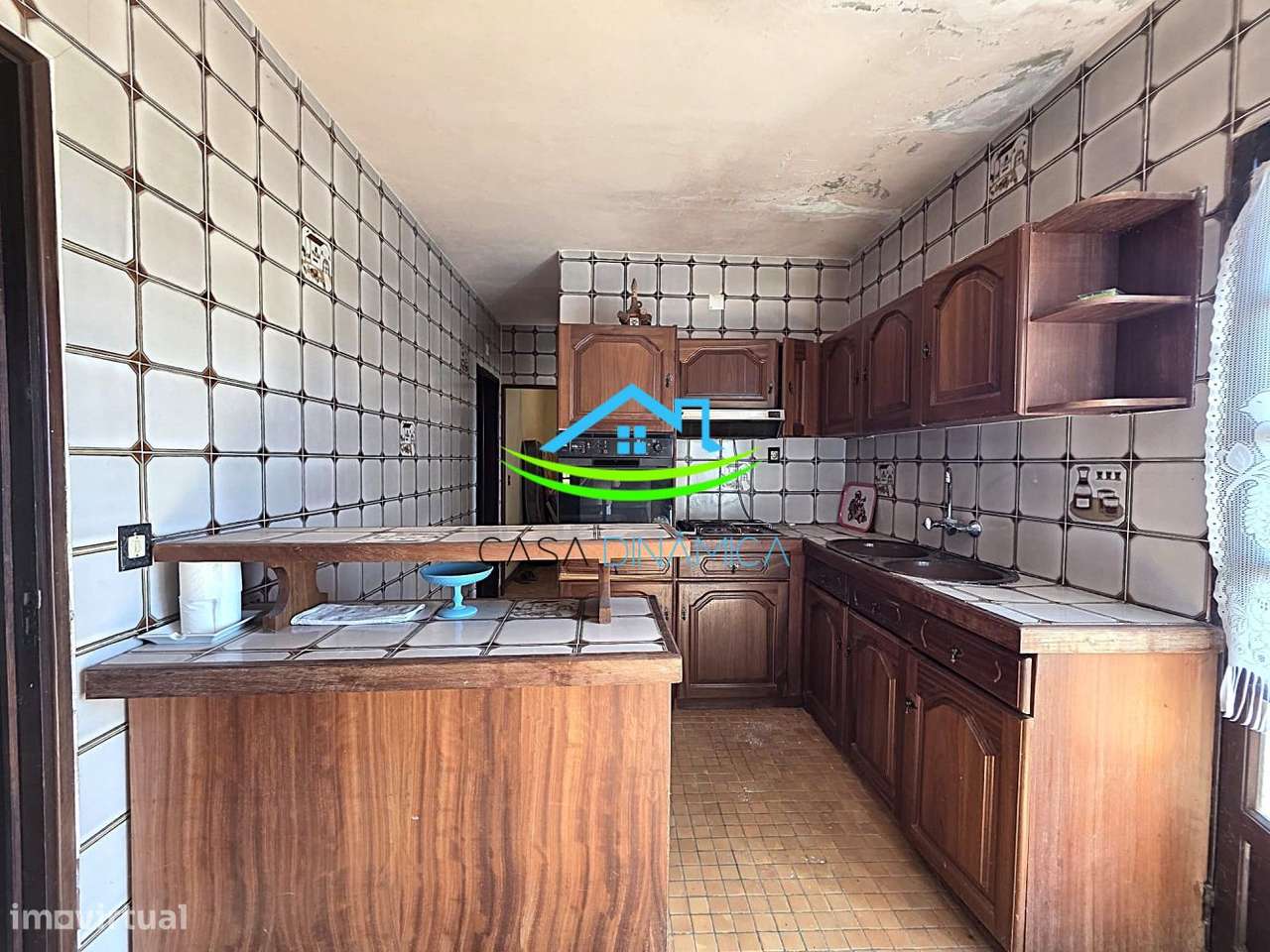 Moradia T3 em Azenha com terreno de 2000m2-8