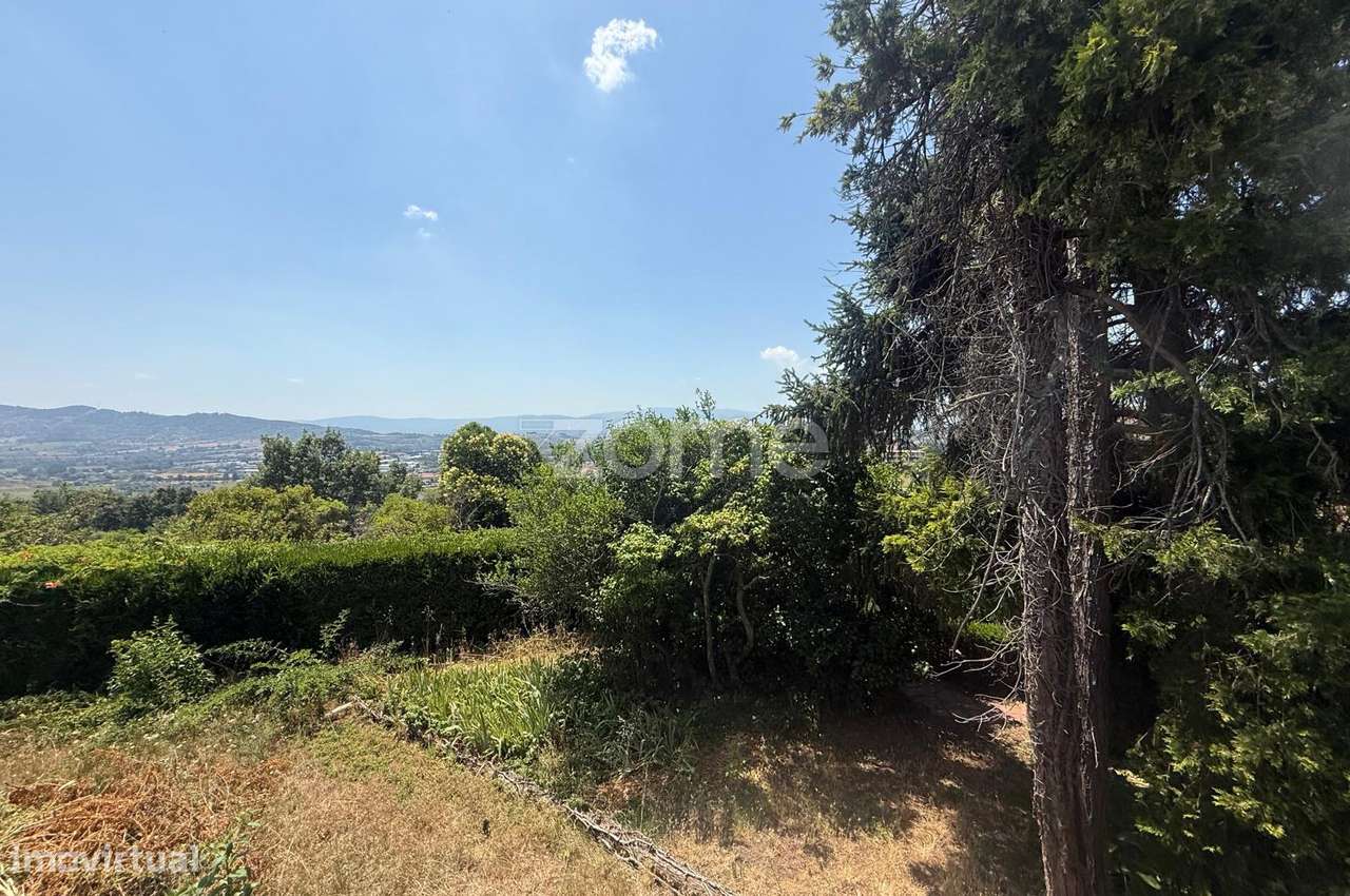 Moradia para restauro na Covilhã - Grande imagem: 3/21