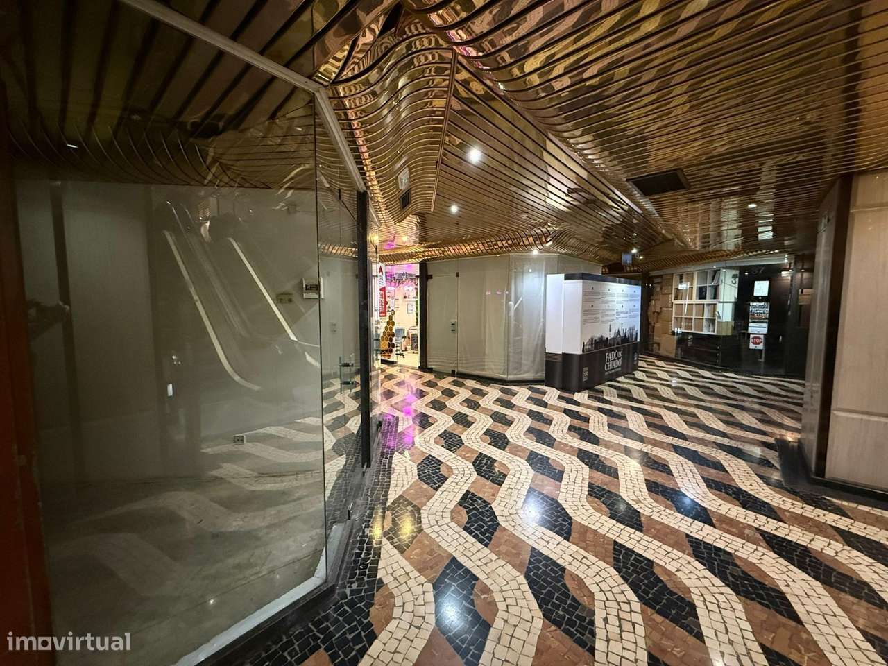 Espaço Comercial no Chiado com Elevada Visibilidade - Grande imagem: 3/11