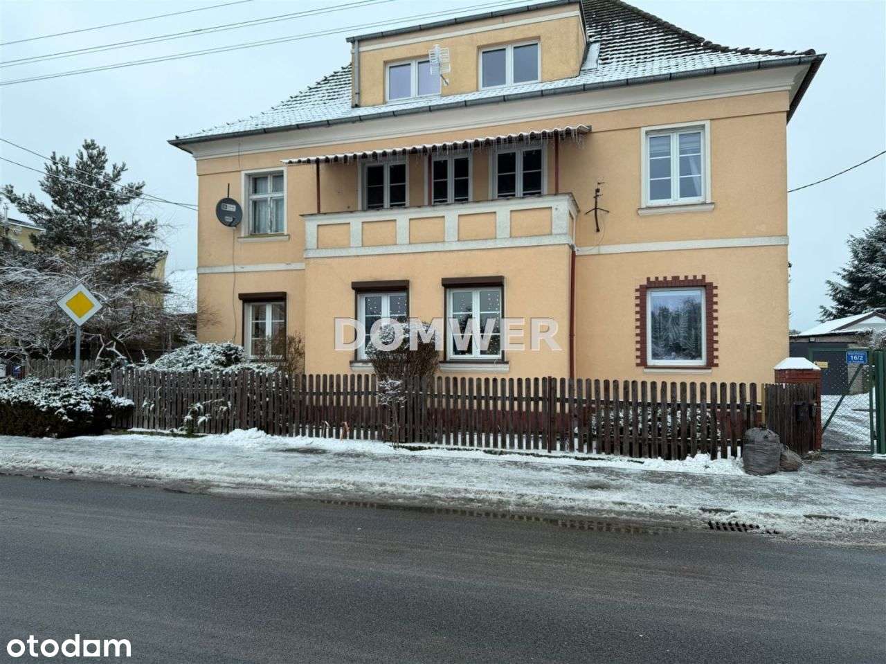 Mieszkanie z garażem w Starym Kurowie-0