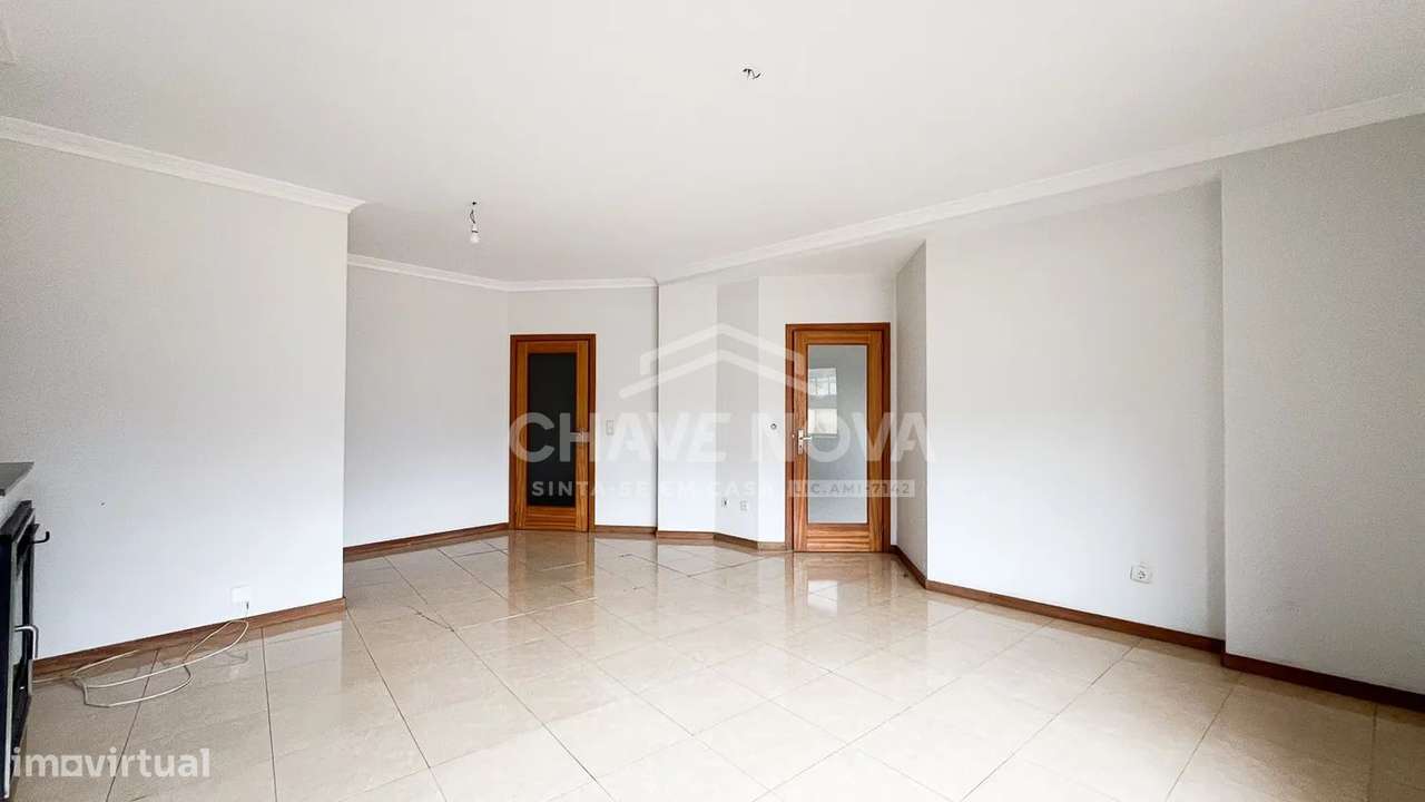 T2 c/ Garagem Box em Rio Tinto - Grande imagem: 4/16