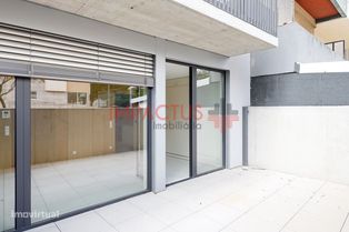 Apartamento T2 Duplex com terraço e lugar de garagem Porto