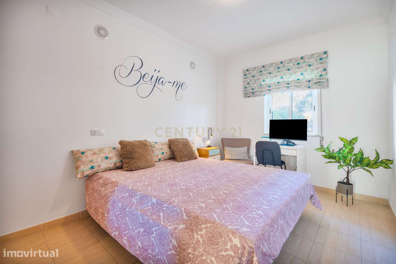 Apartamento T2 com Garagem e Piscina a 5 Minutos da Praia da Galé, Alb - Grande imagem: 5/25