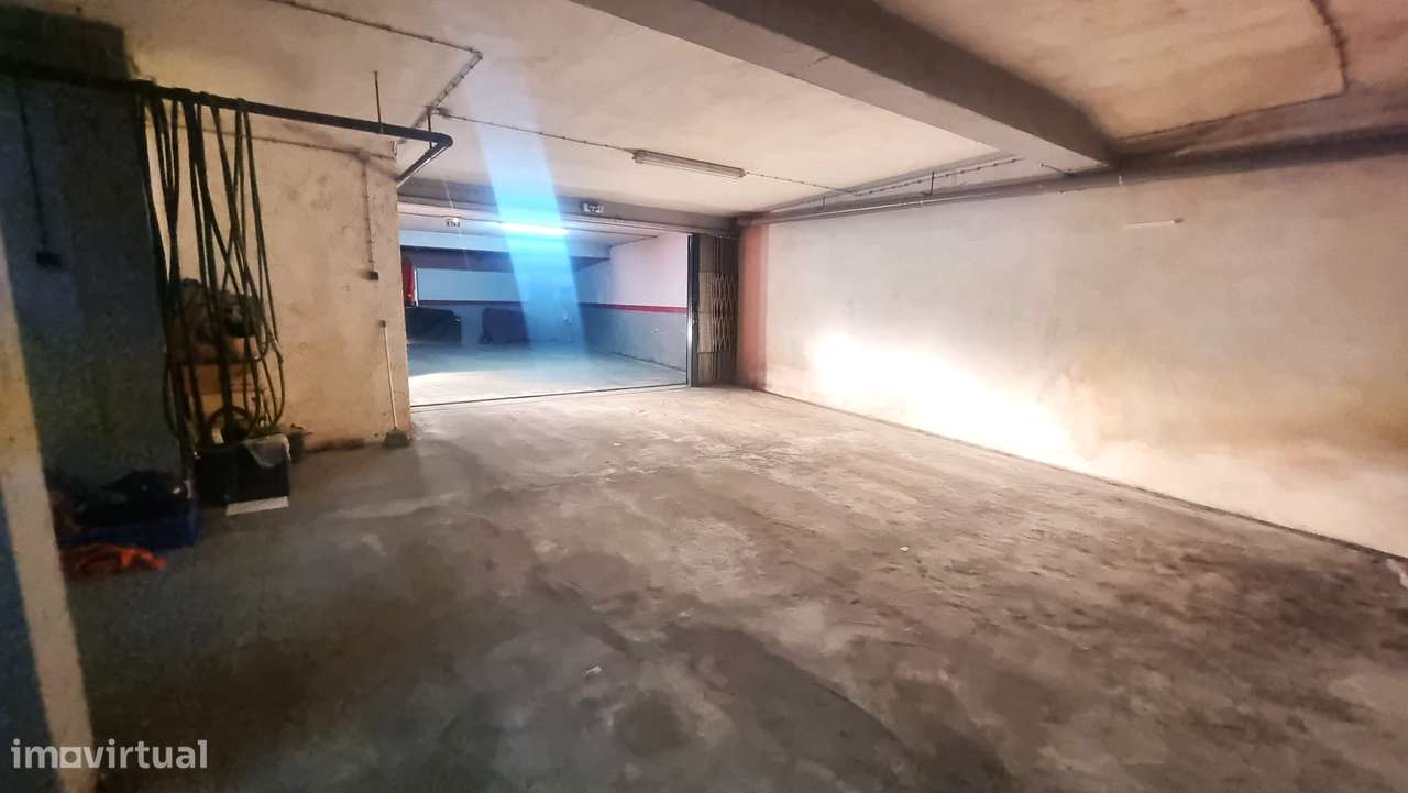 Garagem/armazém centro Lixa - Grande imagem: 3/12