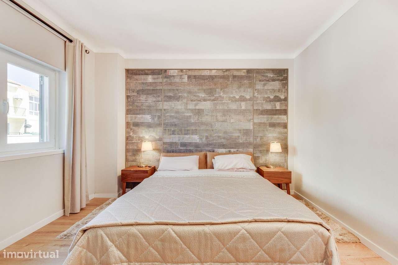 MORADIA T4 COM JARDIM E GARAGEM-22