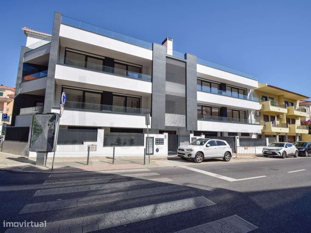 FABULOSA PENTHOUSE JUNTO À PRAIA DA PAREDE - CASCAIS-45