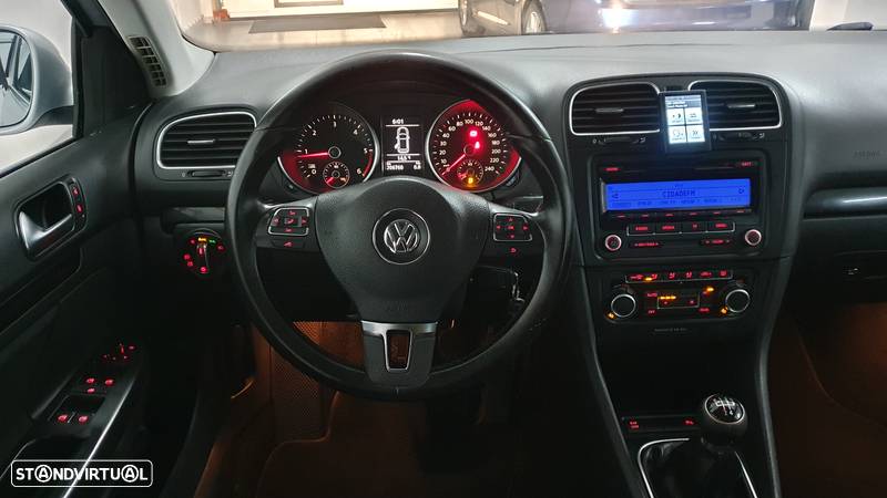 VW Golf Variant 1.6 TDi Confortline - 18