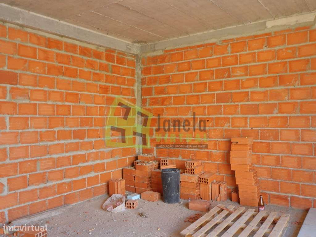 Moradia Geminada T3 em Construção | Fernão Ferro-18