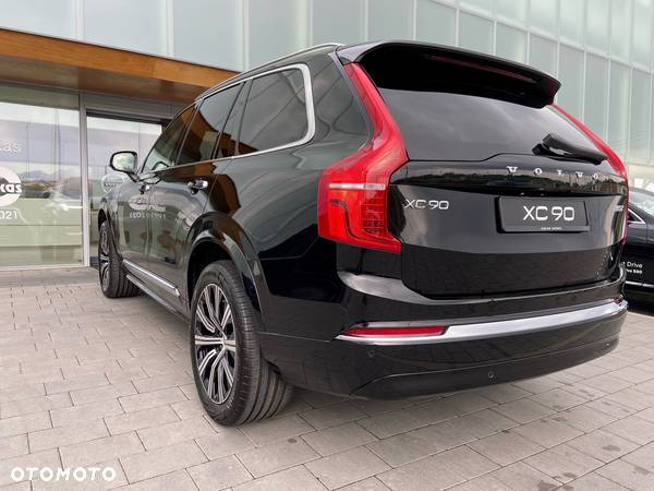 Volvo XC 90 - 9