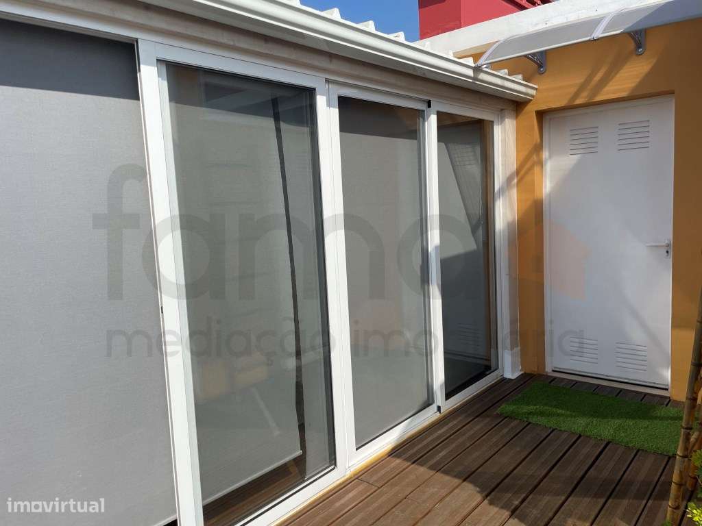 Penthouse Exclusiva com Terraço Panorâmico - Setúbal-3