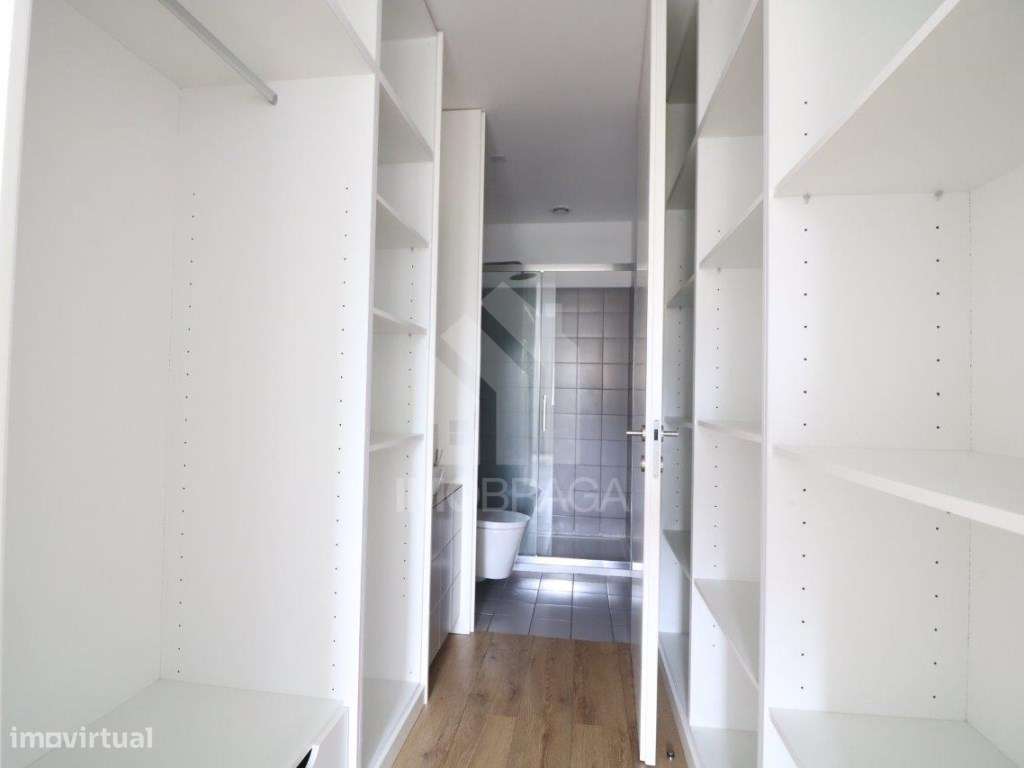 T3 REMODELADO | ÚLTIMO ANDAR | GARAGEM | GULBENKIAN - BRAGA-13