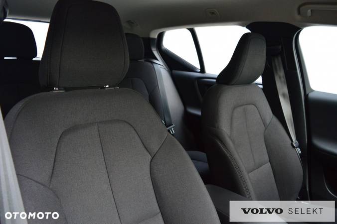 Volvo XC 40 - 26