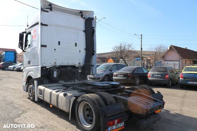 Mercedes-Benz Actros - 9