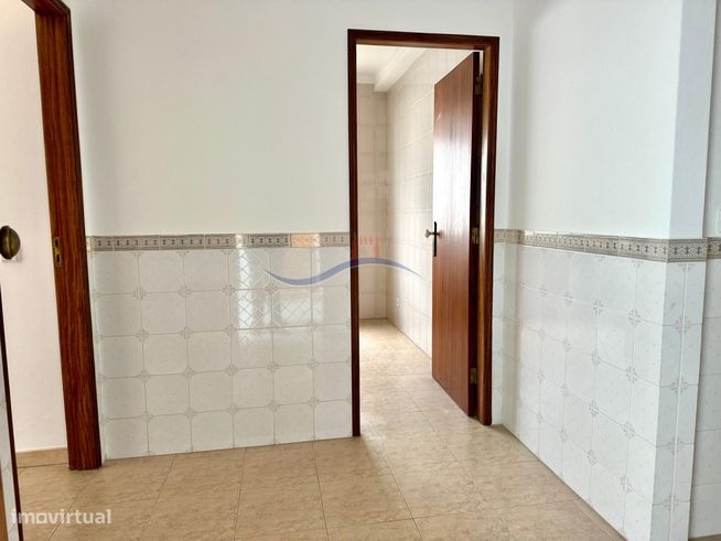 Apartamento T2 - Monte Real-2