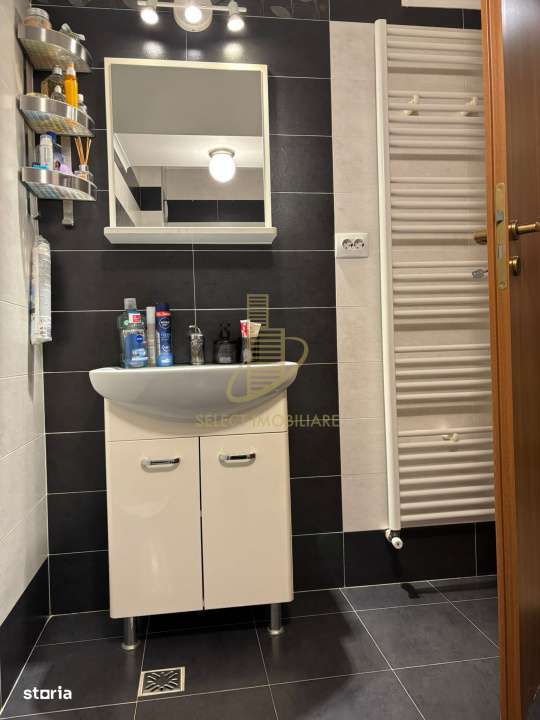 Apartament de 3 camere, decomandat, 70 mp., zona Calea Moldovei-5