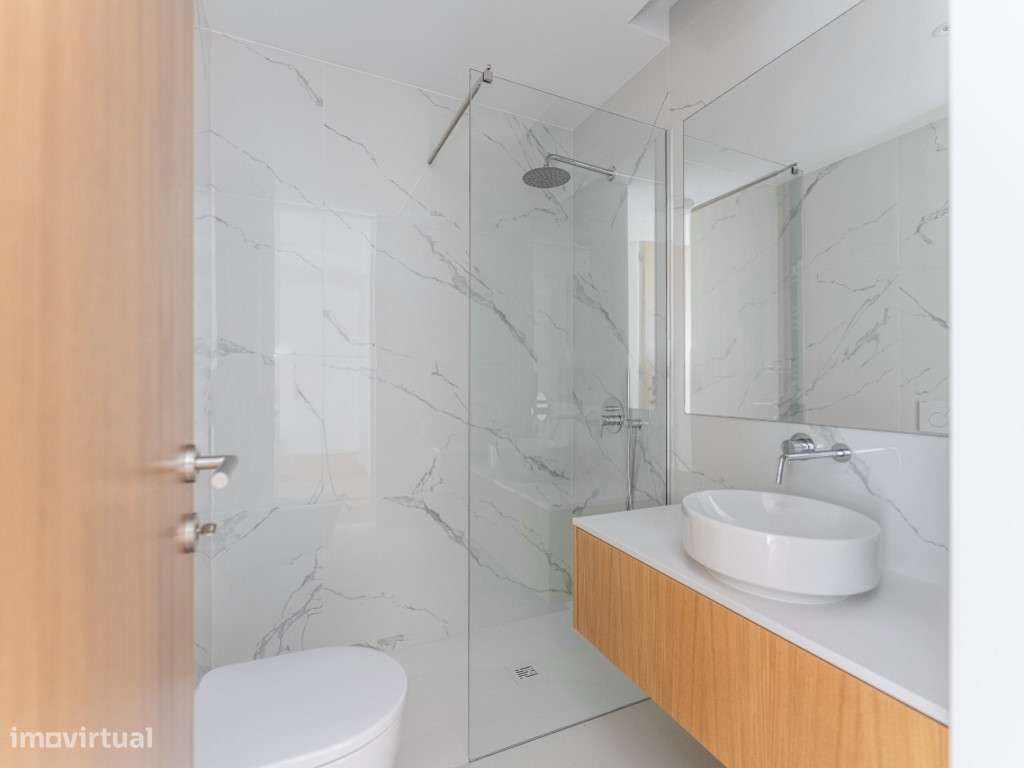 Apartamento T4 com 3 frentes em Matosinhos sul, no edifício Nautilus-50