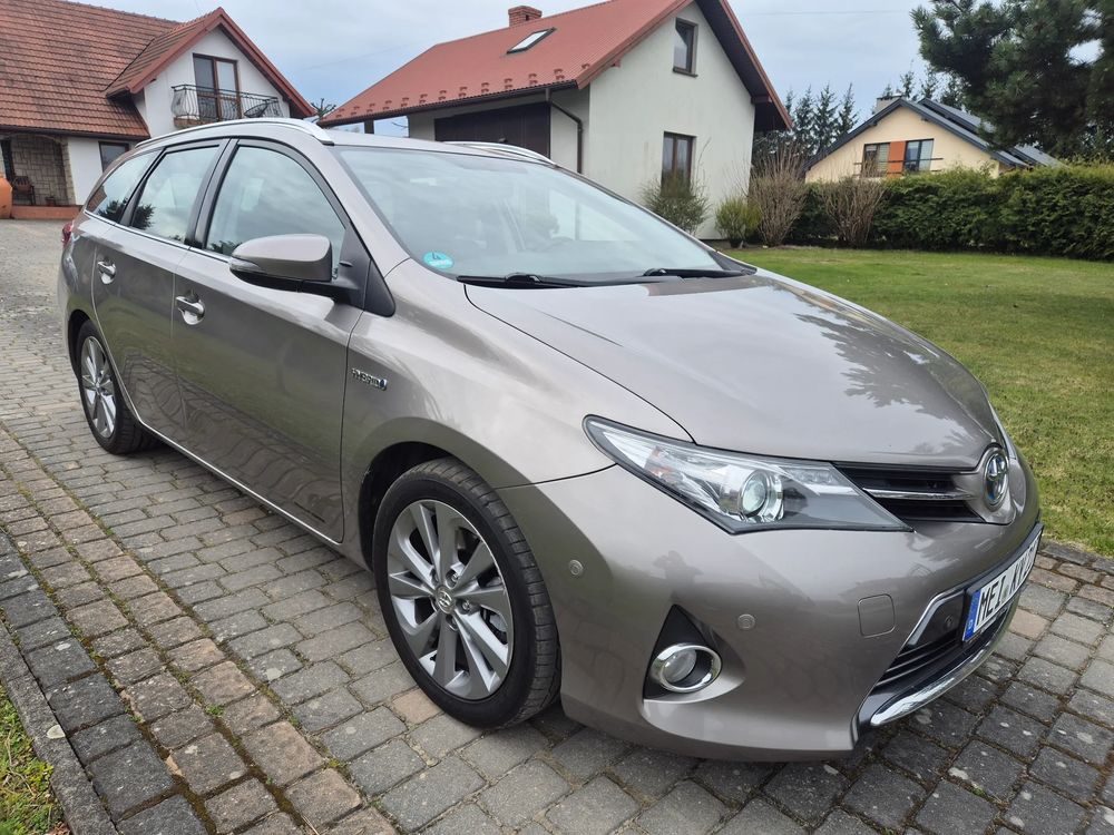Toyota Auris II 1.8 HSD Luna 2014