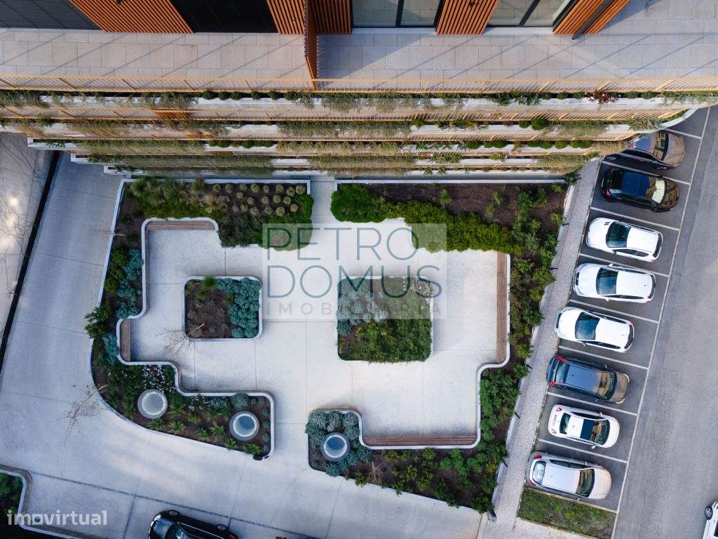 APARTAMENTO T4 COM TERRAÇO - CENTRO DE LEIRIA-9