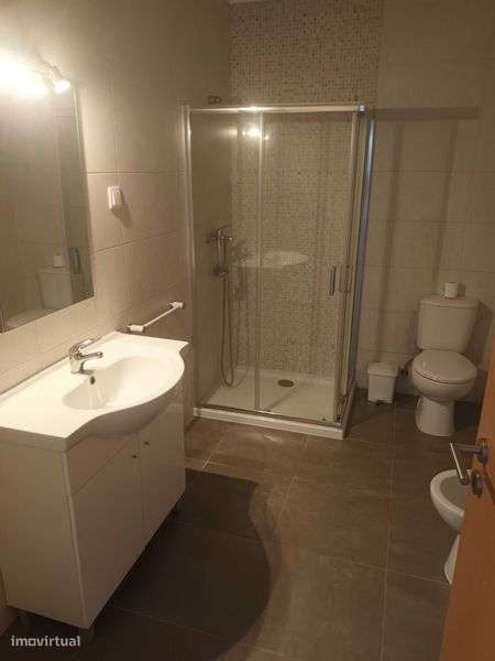 Aluga-se apartamento T2 - Grande imagem: 4/5