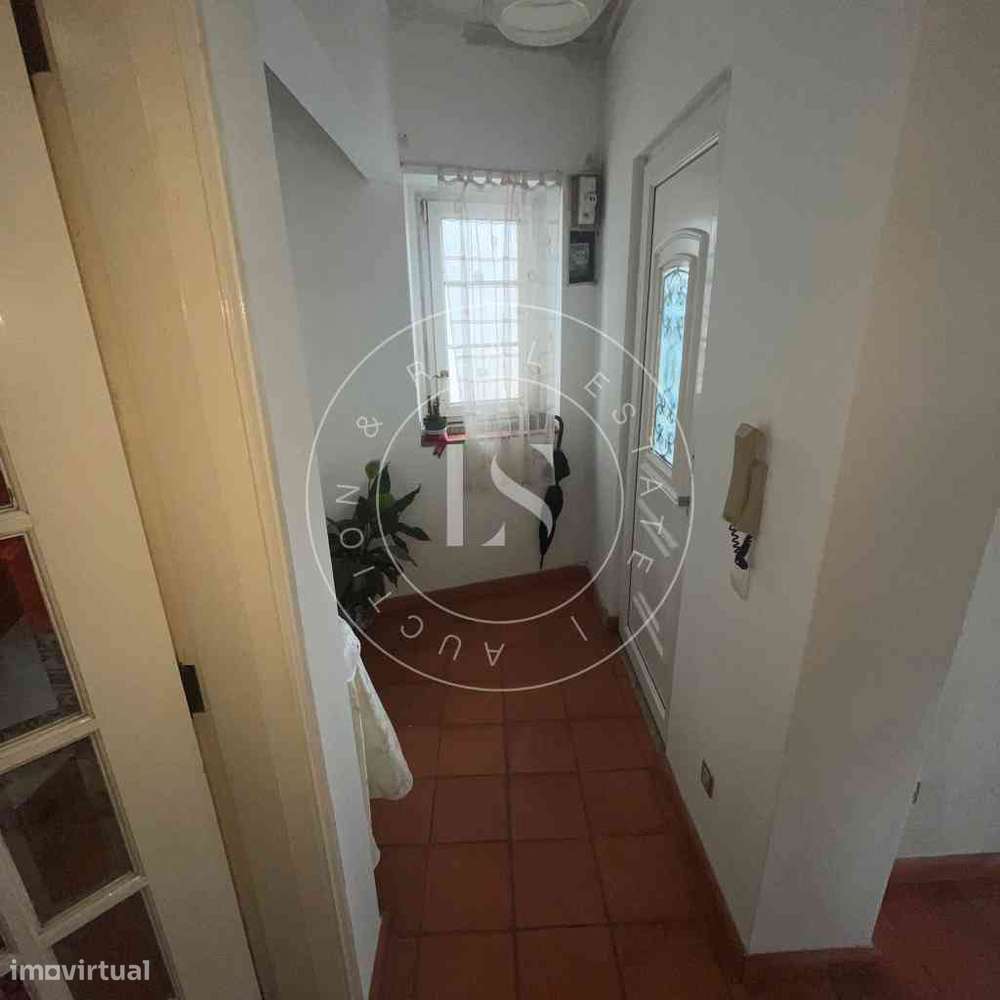 2 Apartamentos + Garagem com Logradouro | Vale de Cambra-15