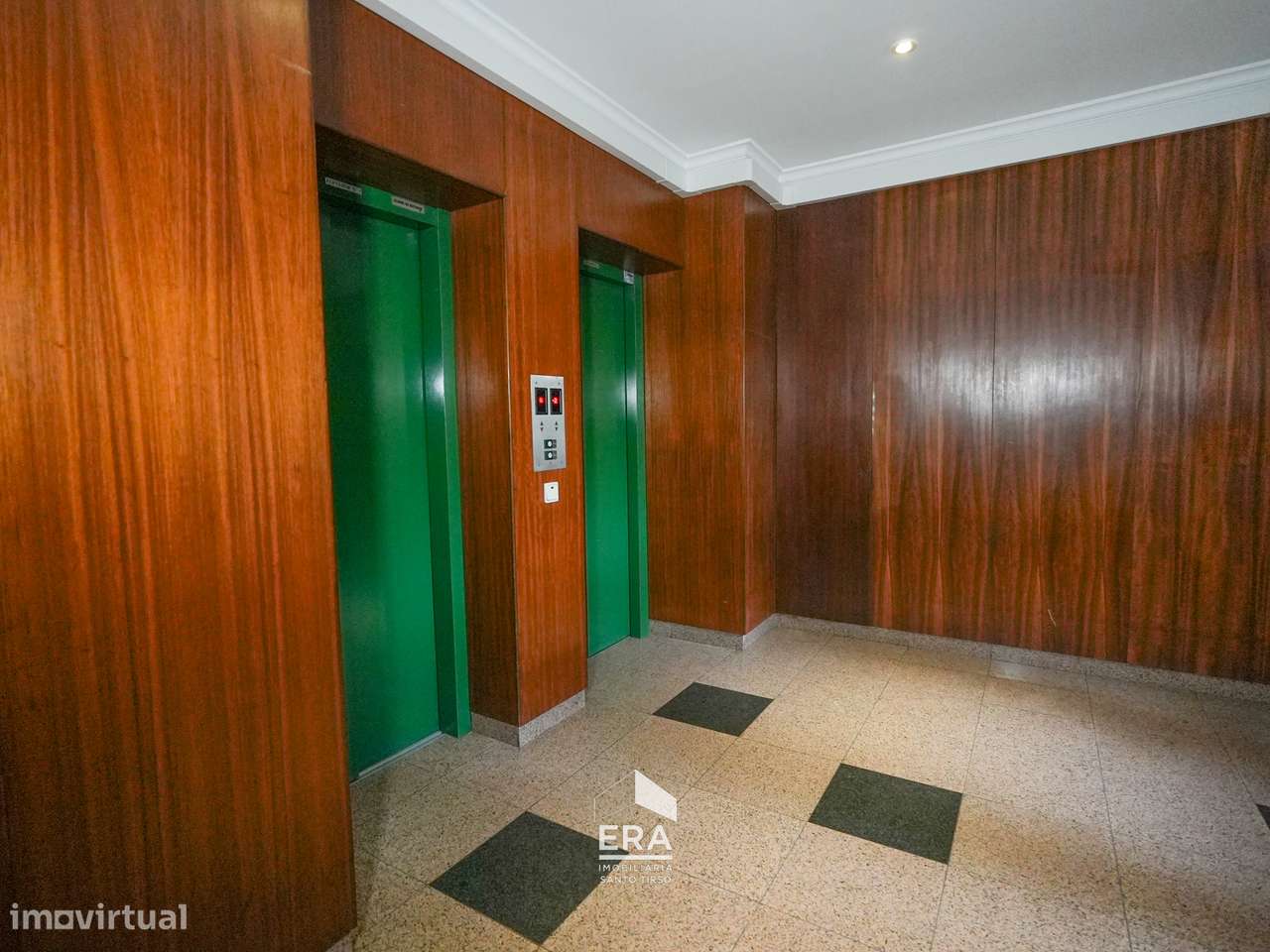 Apartamento T2 no centro de Santo Tirso.-24