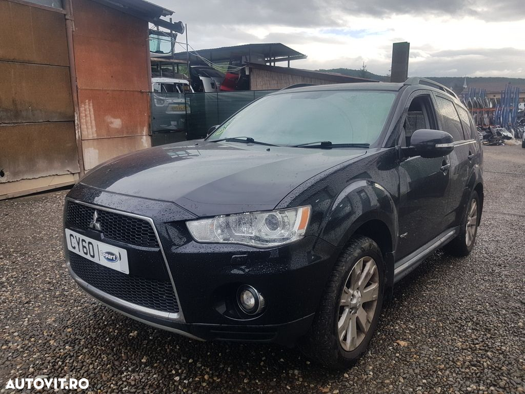 Dezmembrez Mitsubishi Outlander Facelift 2.2 Diesel 2006-2012 - 3