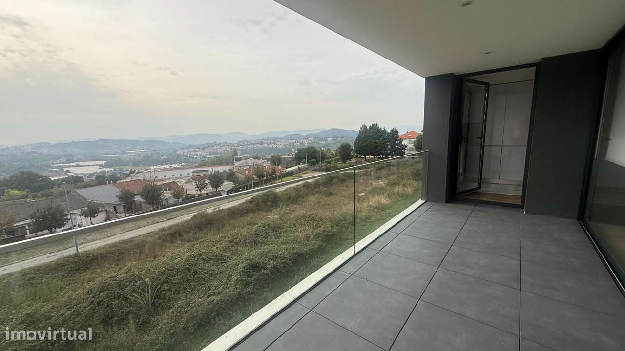 Apartamento T3 - Centro de Guimarães-8