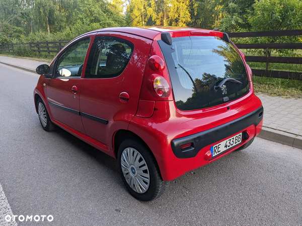 Peugeot 107 1.4 HDI Trendy - 4