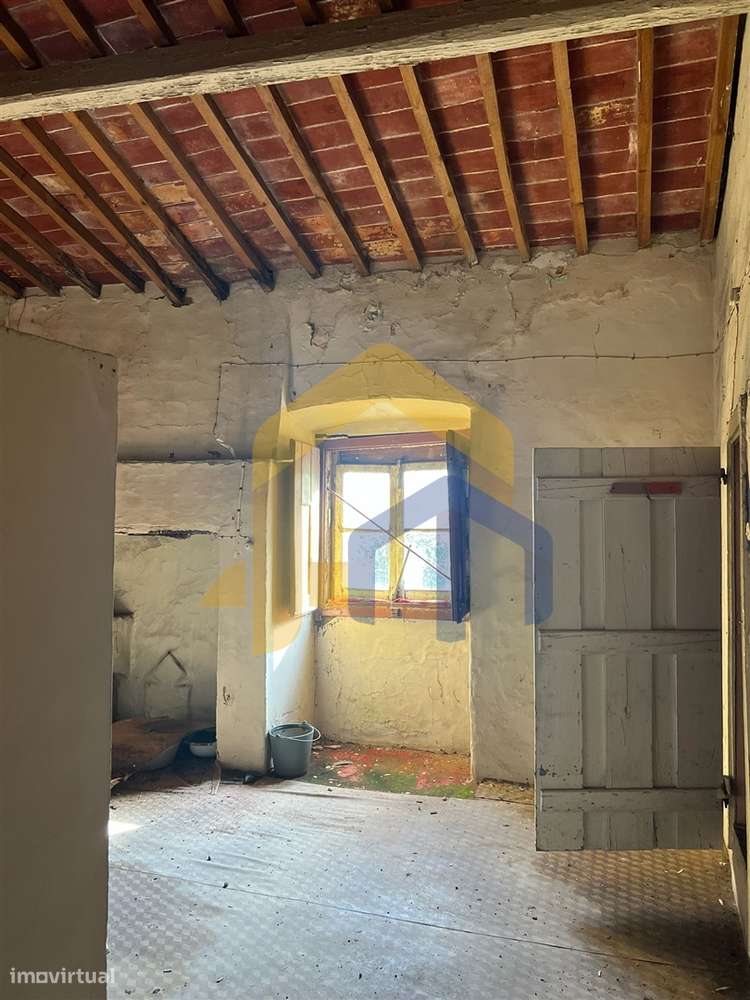 Prédio T5,  zona histórica de Estremoz, junto à Pousada Rainha Santa I-10