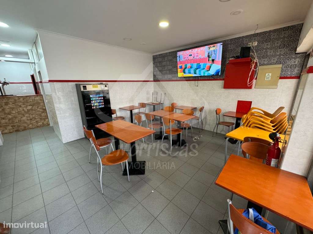 Loja para venda, ideal para serviços, situada na Alta de Lisboa - Grande imagem: 5/16