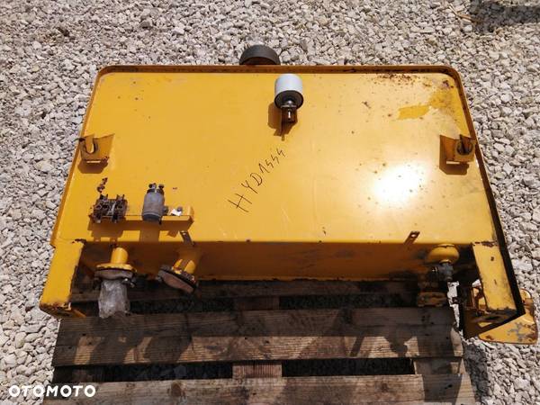 Zbiornik Hydrauliczny, zbiornik spryskiwaczy,  zbiornik powietrza Volvo A20 A25 A30 - 10