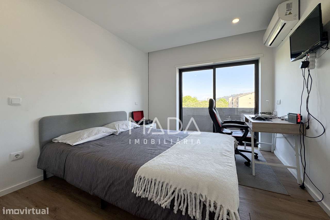 Apart. T3 renovado c/garagem (2 carros) na Av. 31 de Janeiro em Braga-19