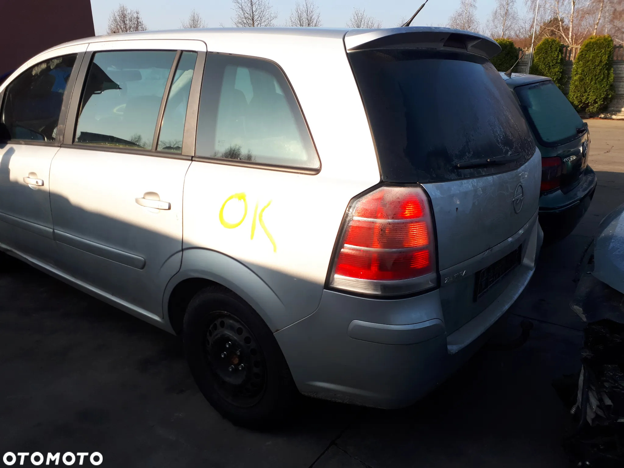 OPEL ZAFIRA B 05-08 1.8 16V ZDERZAK TYŁ TYLNY Z157 - 2