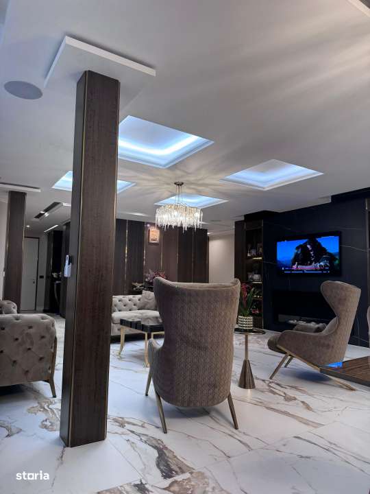 Penthouse futurist situat in Mamaia Nord-15