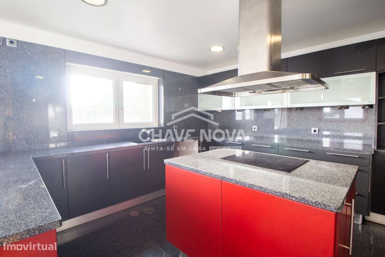 Moradia T4 em Valongo-24