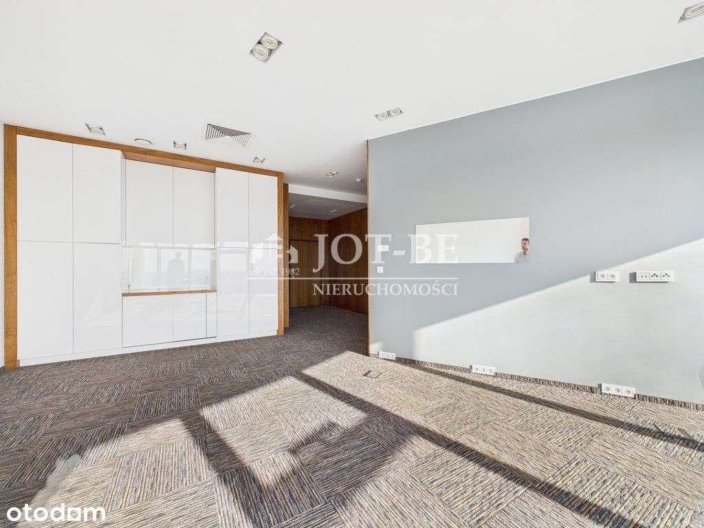 Sky Tower luksusowy apartament z pięknym widokiem - Pełny obrazek: 4/17