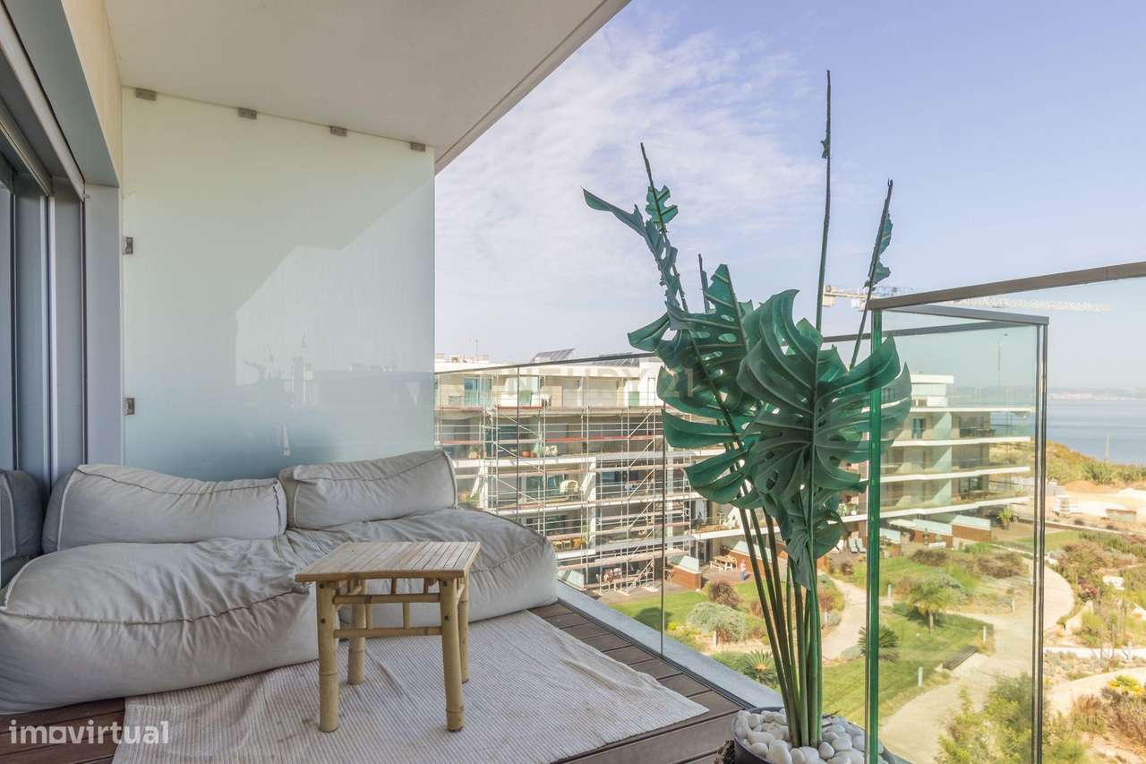 T4 em Condomínio Fechado com Vista Rio - Alcochete-30