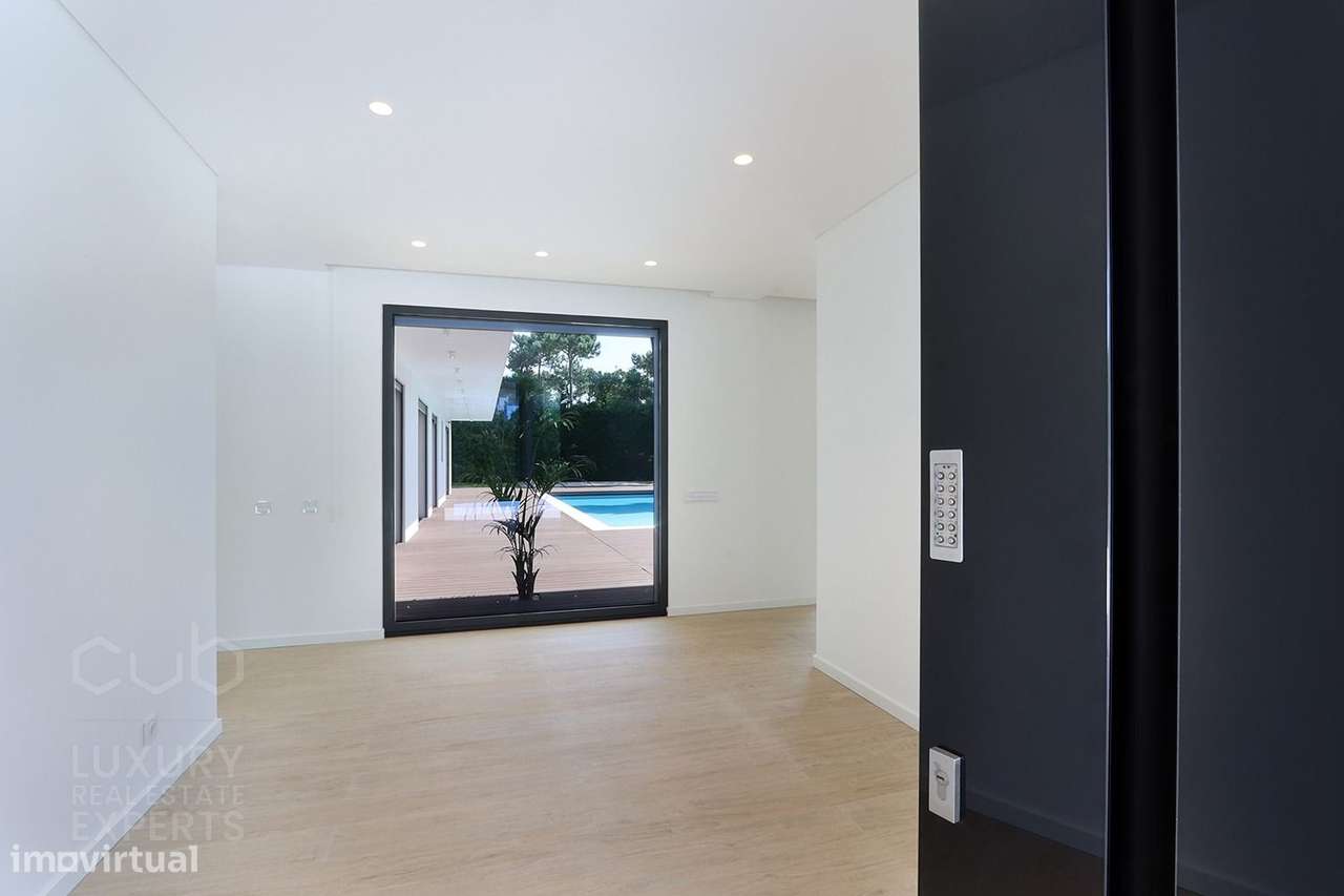 Moradia de Luxo T5 com Piscina na Herdade da Aroeira | Condomínio Priv-9