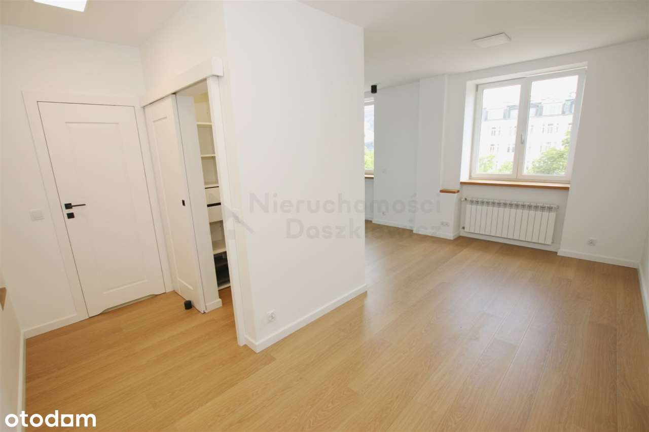 2pok. | Wola / Śródmieście | 1950r., cegła, 2/6p., winda | PO REMONCIE-8