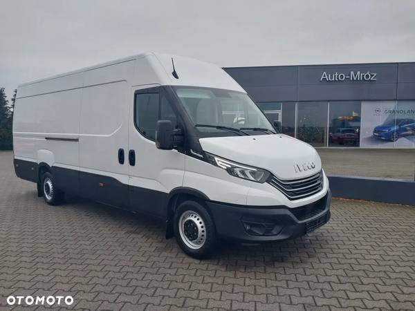 Iveco DAILY - 1