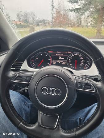 Audi A8 - 36