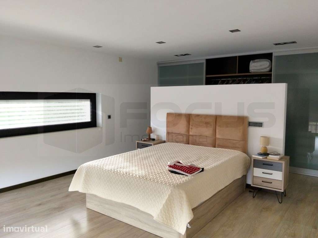 Moradia T4 de arquitetura contemporânea, às portas da cidade - AVEIRO-19