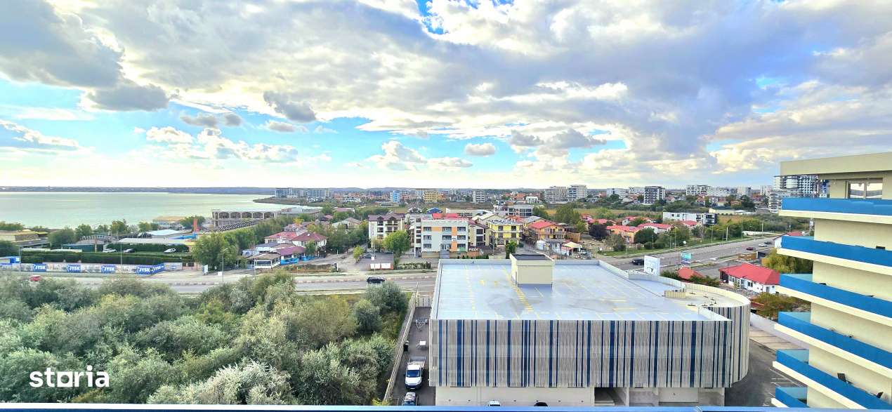 Vedere unica la mare si lac! Apartament spatios cu 4 camere in Marina - Imagine principală: 3/12